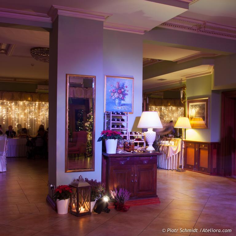 Hotel Sportwerk Tyniec Maly Exterior foto