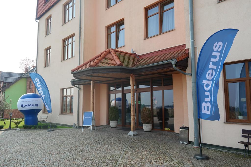 Hotel Sportwerk Tyniec Maly Exterior foto